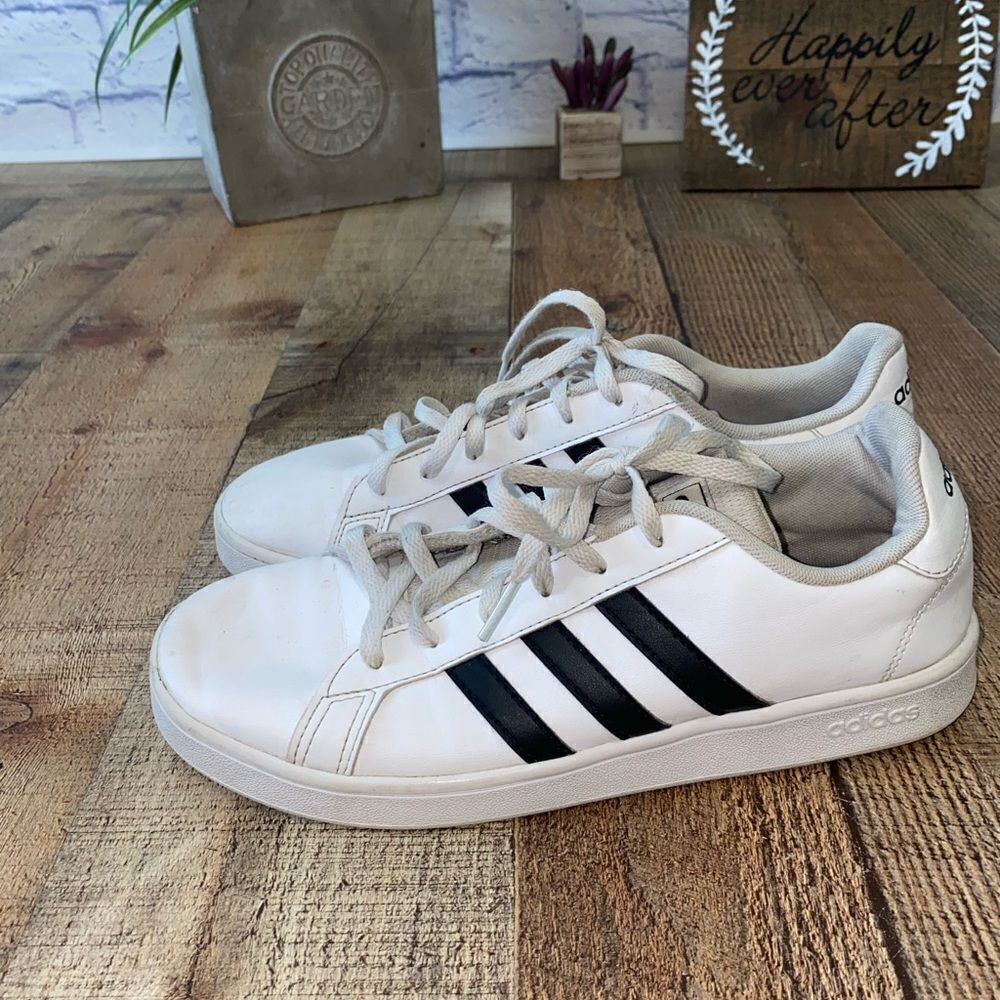Shoes Adidas Grand Court Size 6 EF0103 Women’s/big Kids Black And White